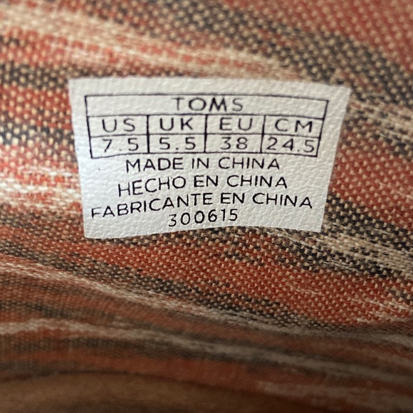 Tom’s desert bootie wedges! - Picture 7 of 8